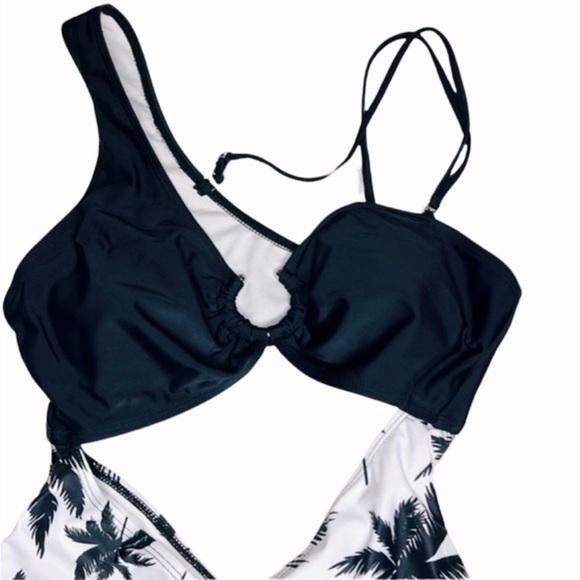 Black & Coconut Palm Tree One-Piece Swimsuit - For Women - Picture 2 of 4